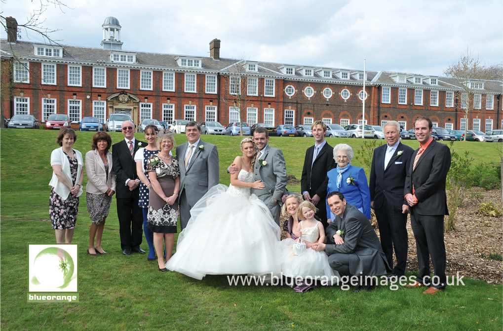 Lucinda & Dave – Watford Church of the Nazarene, family photo, bride groom’s side, Watford Boys’ Grammar School