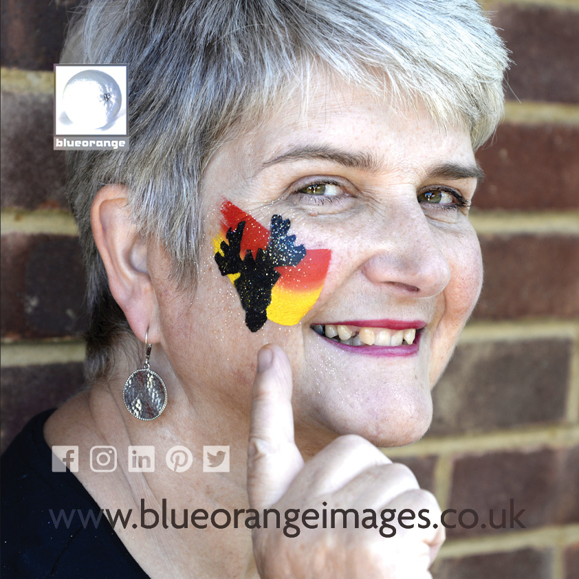Watford FC face painting, Edna – Blue Orange Images